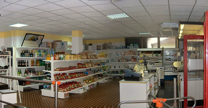 foto interno del market